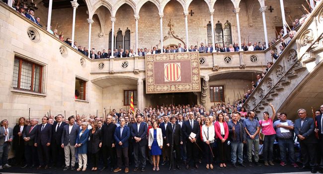 Recepción a los más de 700 alcaldes y alcadesas en el Palau de la Generalitat. Foto: Govern
