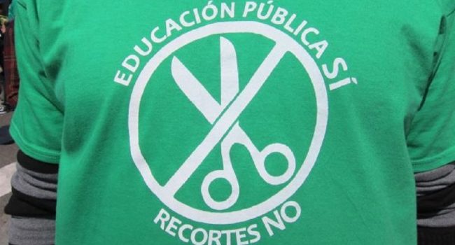 recortes-educación-aragon-camiseta-educación-pública-sí-recortes-no-600x400