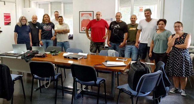 Un instante de una reunión conjunta de representantes de las tres plantas. | Foto: CGT