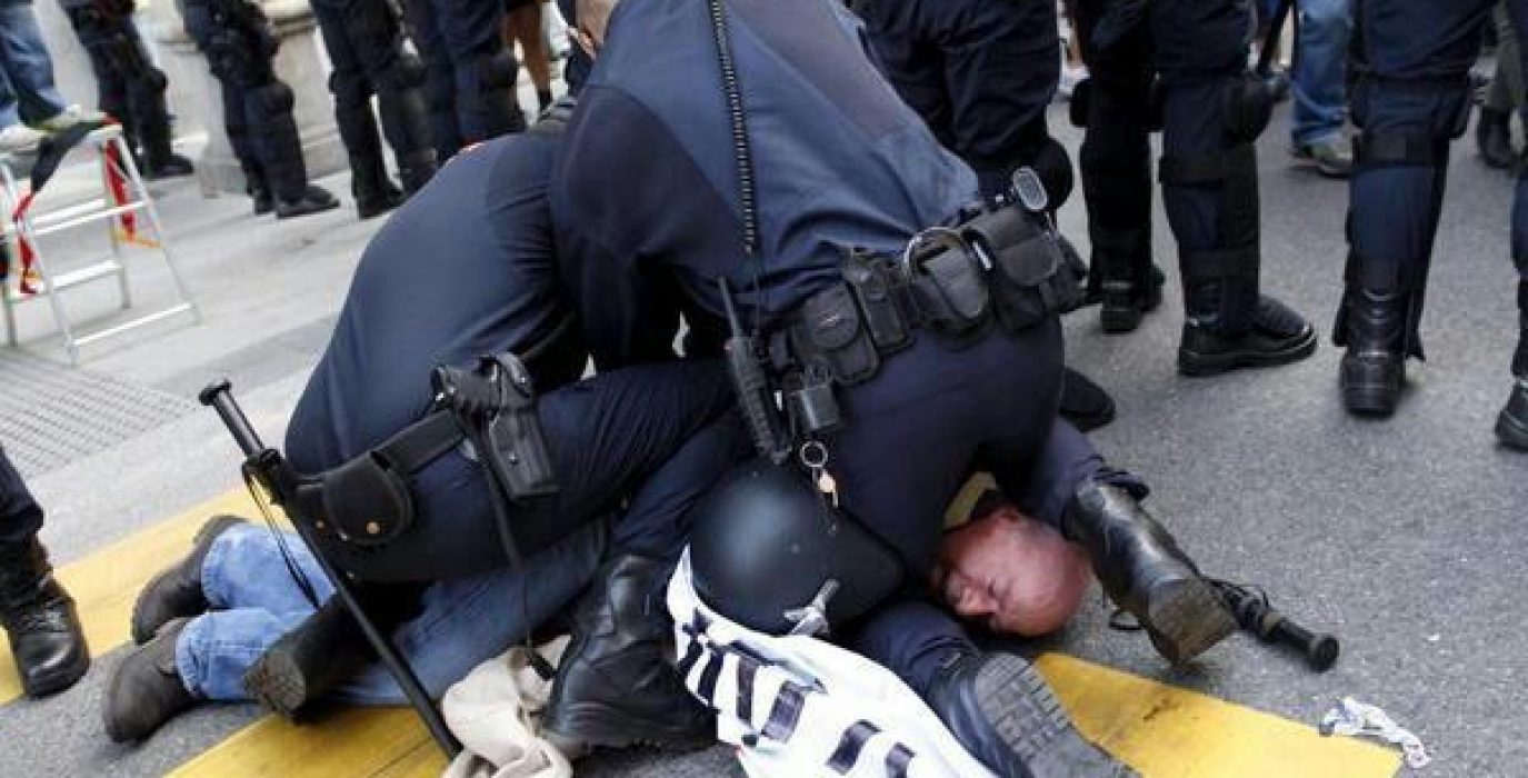 Los portavoces de Izquierda Castellana Doris Benegas y Luis Ocampo (en la foto) han sido detenidos. Foto: @YescaCastilla