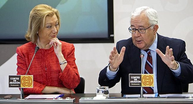 Luisa Fernanda Rudi (PP) ha destrozado la histórica marca de José Ángel Biel (Par) en tiempo de permanencia en las instituciones democráticas para establecer una asombrosa marca de perpetuidad que sigue agrandando.