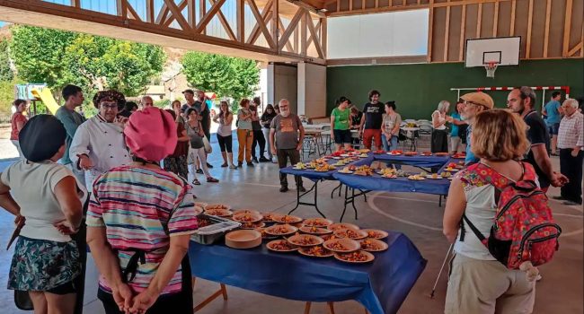 Degustación de variedades tradicionales y alimentos locales. | Foto: María Gil (Red de Semillas de Aragón)
