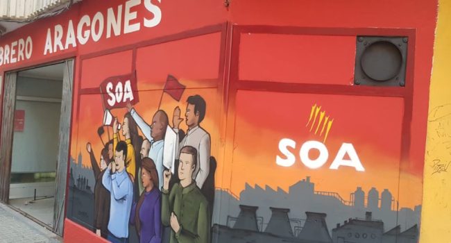Mural en la sede del SOA en Zaragoza.