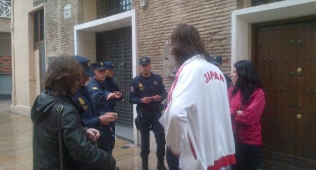 Momento de la identificación. Foto: Stop Desahucios