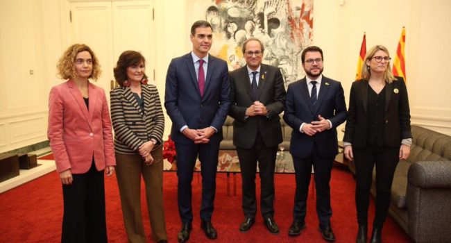 Sánchez y Torra durante un encuentro en diciembre de 2018. Foto: Govern