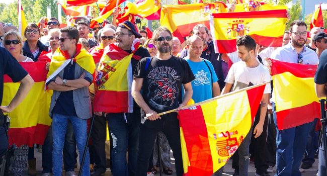 Ultras intentaron boicotear la Asamblea de Zaragoza. Foto: Miguel Ángel Conejos (AraInfo)