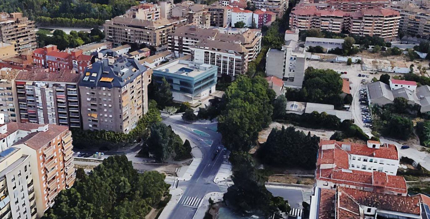 Vista actual del vial que se pretende reformar utilizando la aplicación Maps de Google.