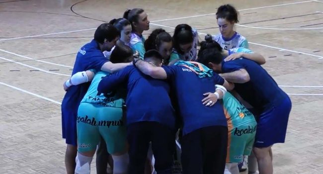 La jugadoras del Wanapix Aldelís InterSala 10 se conjuran durante el partido de este fin de semana. | Foto: Intersala 10