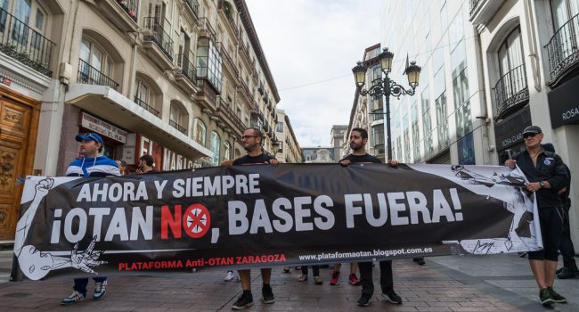 Manifestación contra la OTAN en Zaragoza el pasado mes de octubre. Foto: Pablo Ibáñez (AraInfo)