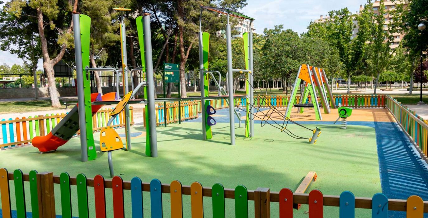 Imagen de archivo de una zona infantil de Zaragoza. | Foto: AZ